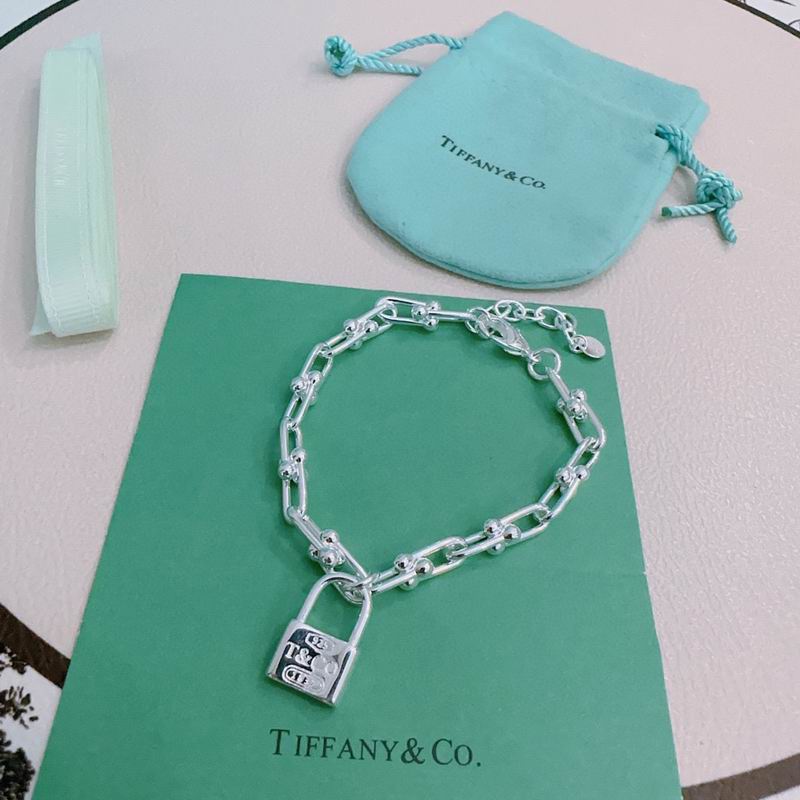 Tiffany bracelet 09yxx31